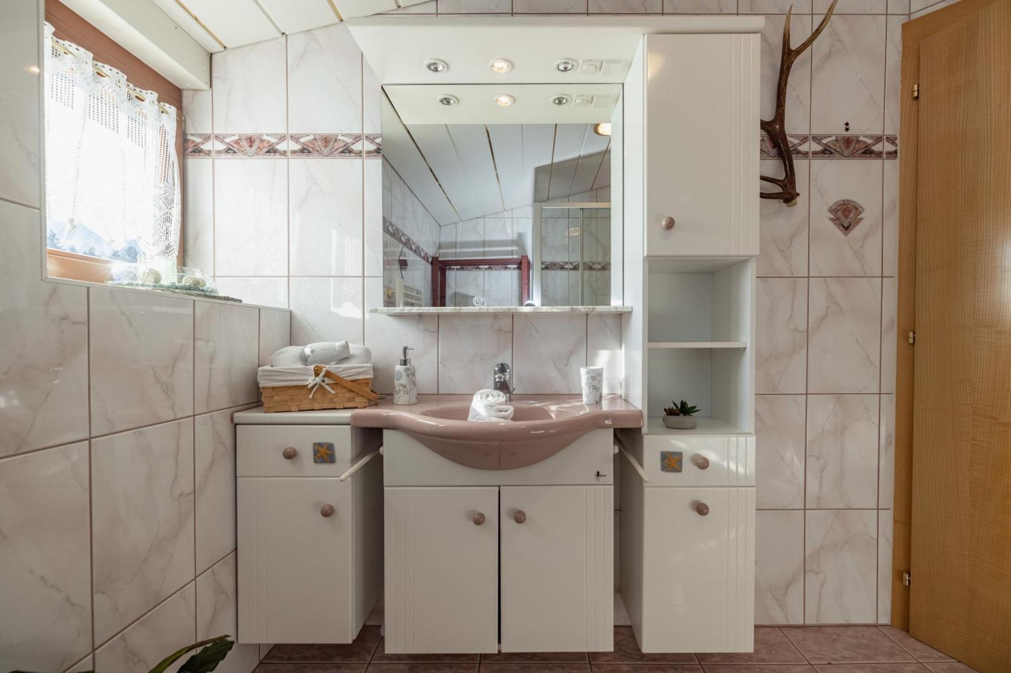 טרופולאך Gaestehaus Nassfeld מראה חיצוני תמונה